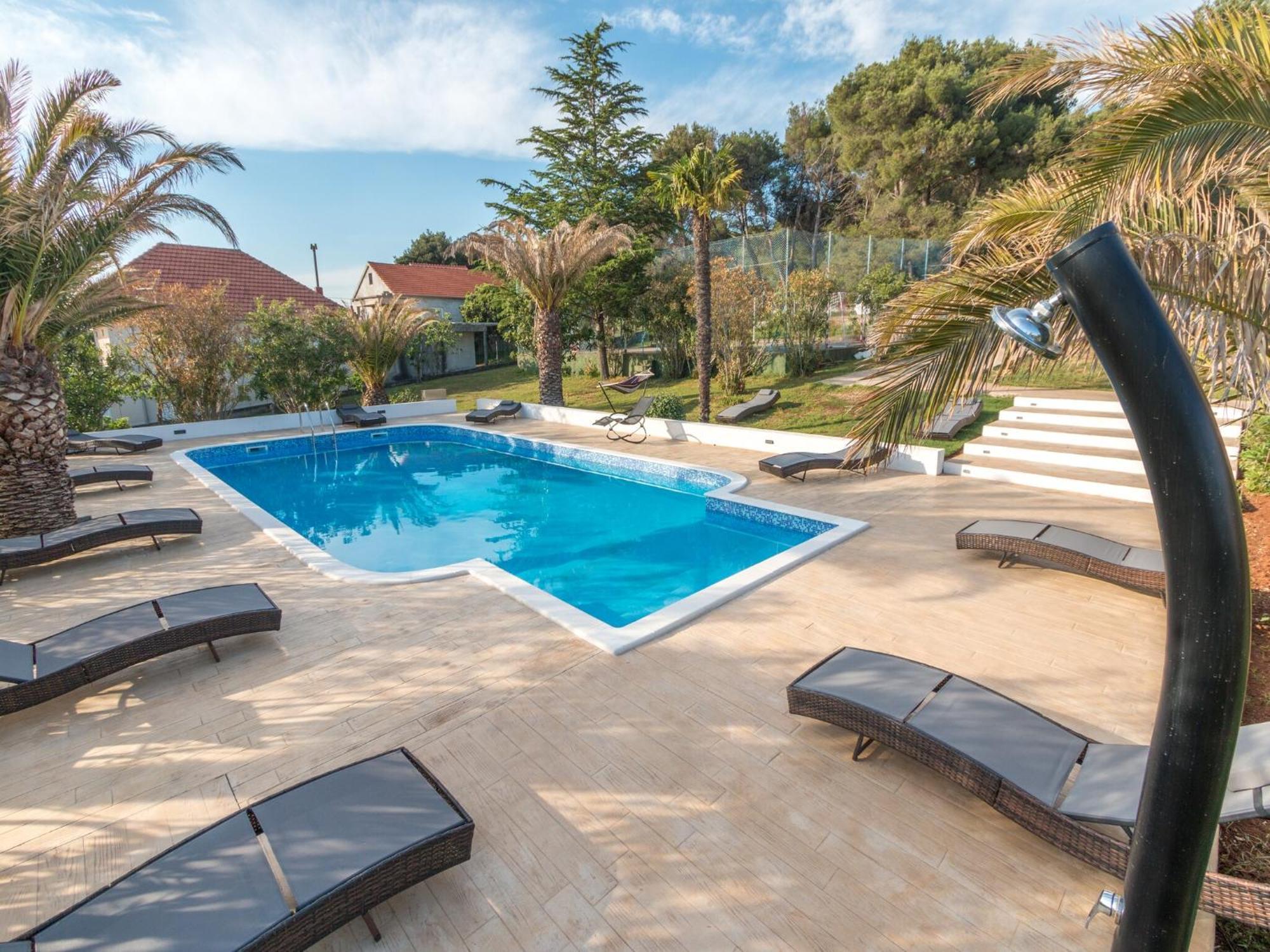Scenic Holiday Home In Bibinje Near Sea Zewnętrze zdjęcie